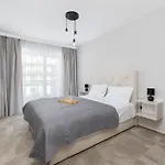 Exclusive Porta Mare Marina - Swimming Pool & Sauna By Renters Prestige