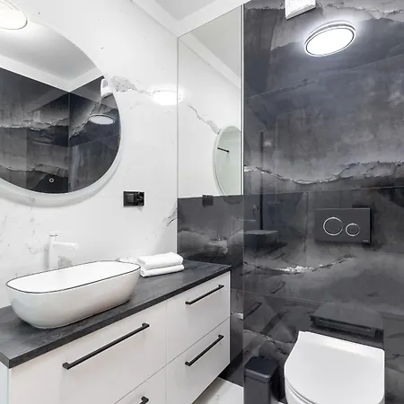 Exclusive Porta Mare Marina - Swimming Pool & Sauna By Renters Prestige 아파트